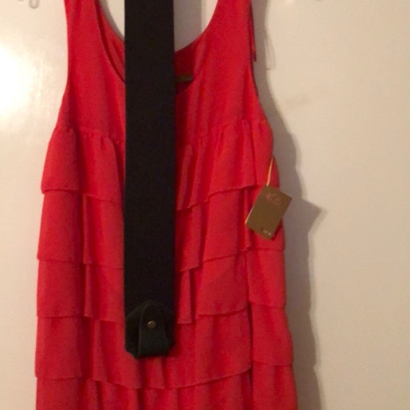 Dress - Picture 5 of 5